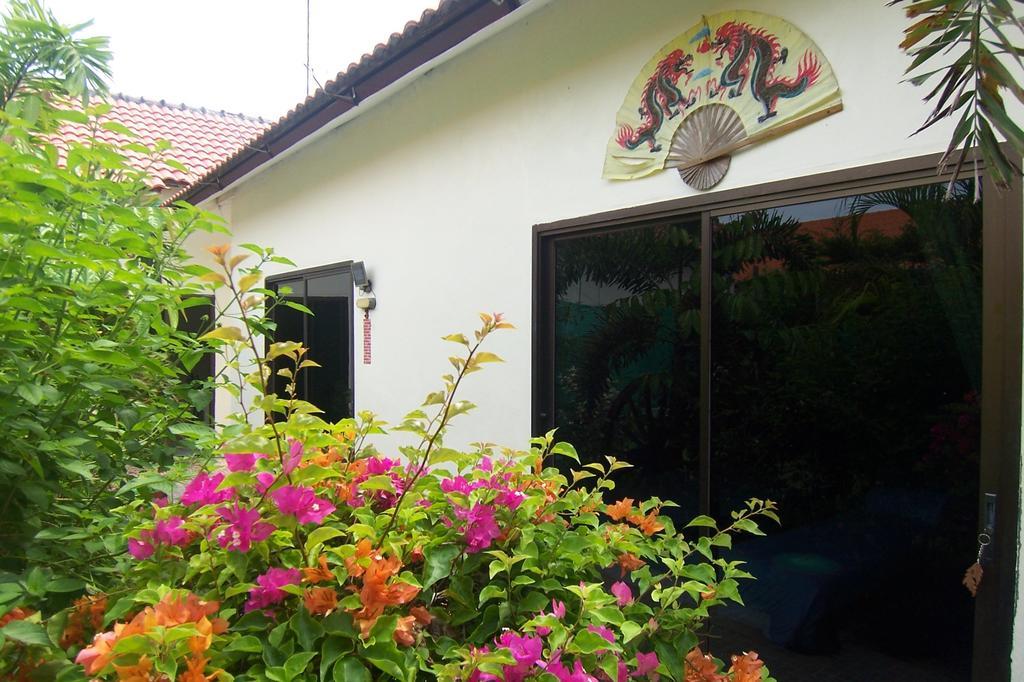 Phuket Airport Overnight Hotel Nai Yang Exterior foto