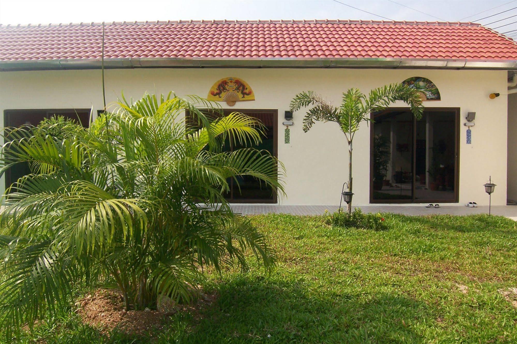 Phuket Airport Overnight Hotel Nai Yang Exterior foto